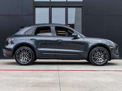 2026 Porsche Macan Macan