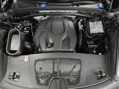 2026 Porsche Macan AWD