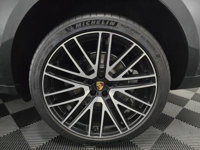 2026 Porsche Macan AWD