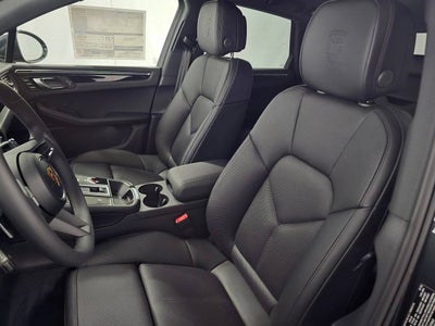 2026 Porsche Macan AWD