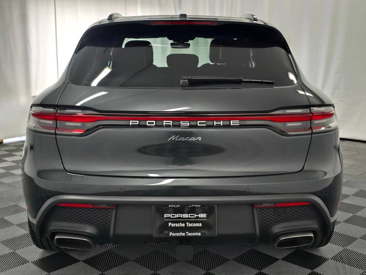 2026 Porsche Macan AWD