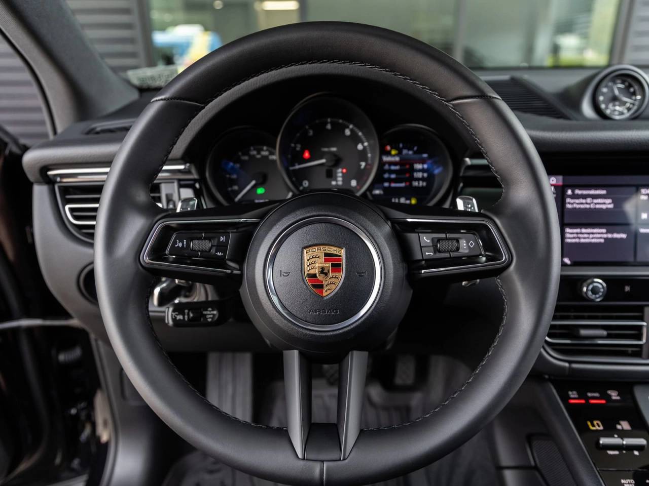 2026 Porsche Macan Macan