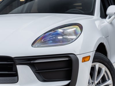 2026 Porsche Macan AWD
