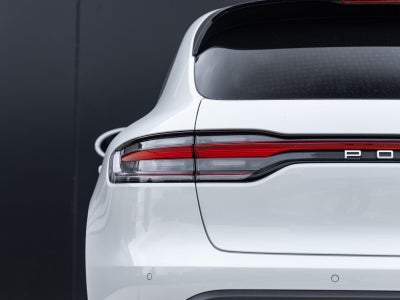 2026 Porsche Macan AWD