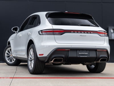2026 Porsche Macan AWD