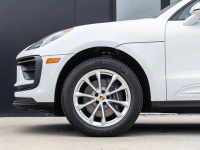 2026 Porsche Macan AWD