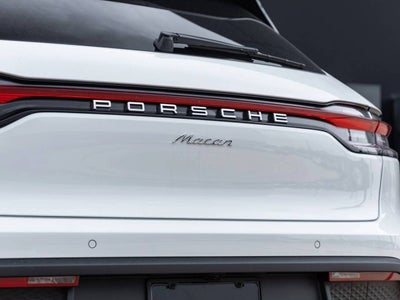 2026 Porsche Macan AWD
