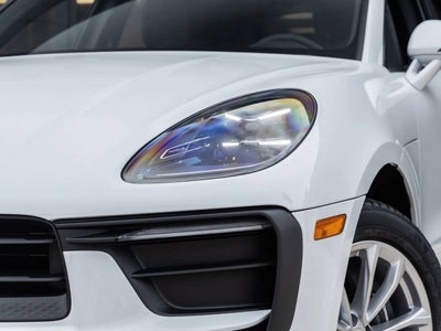 2026 Porsche Macan AWD