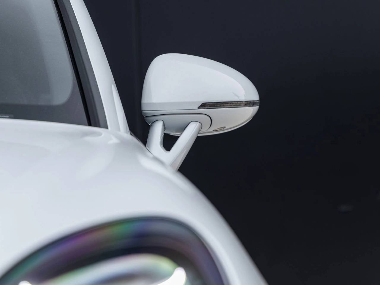 2026 Porsche Macan AWD