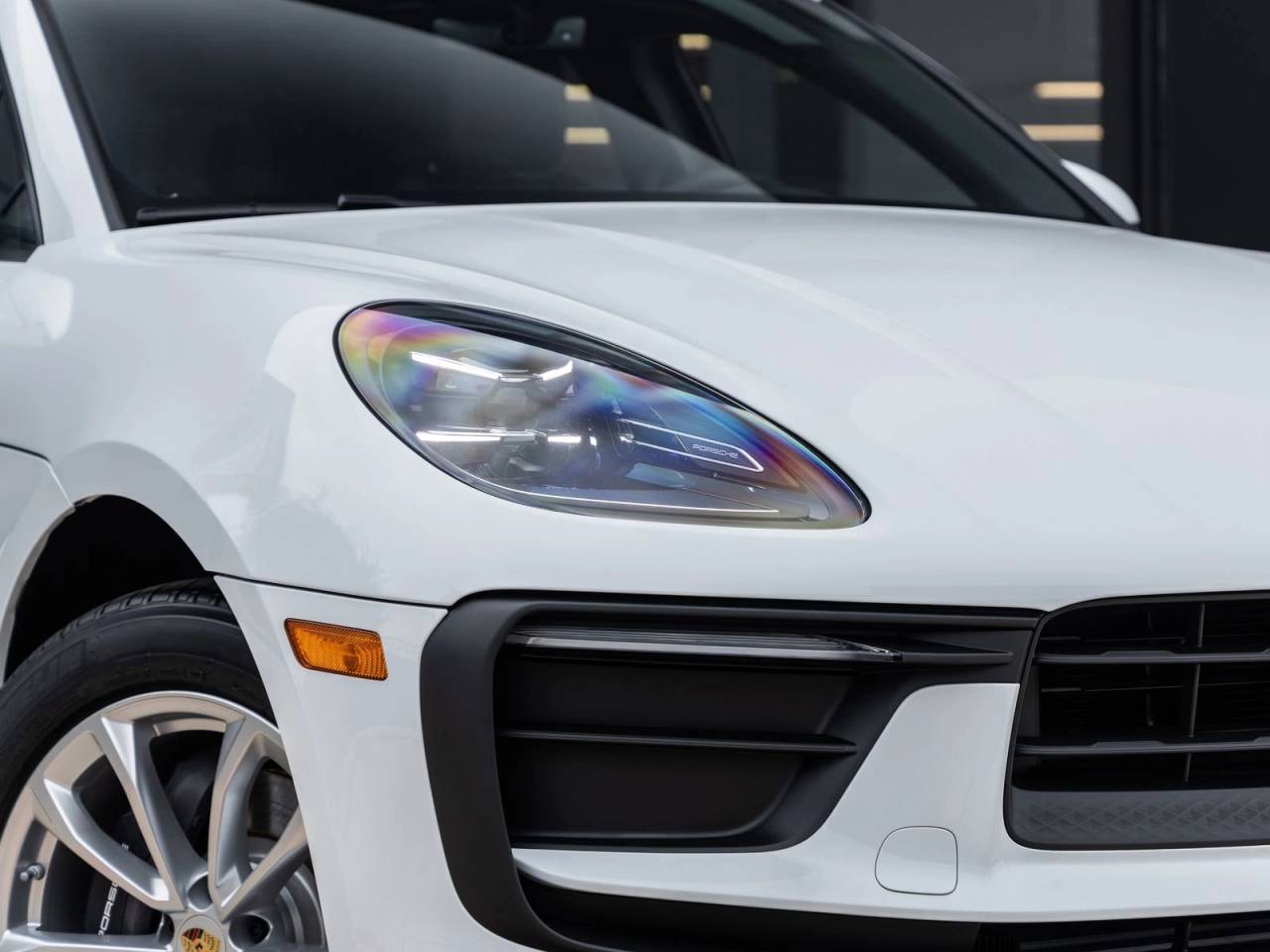 2026 Porsche Macan AWD