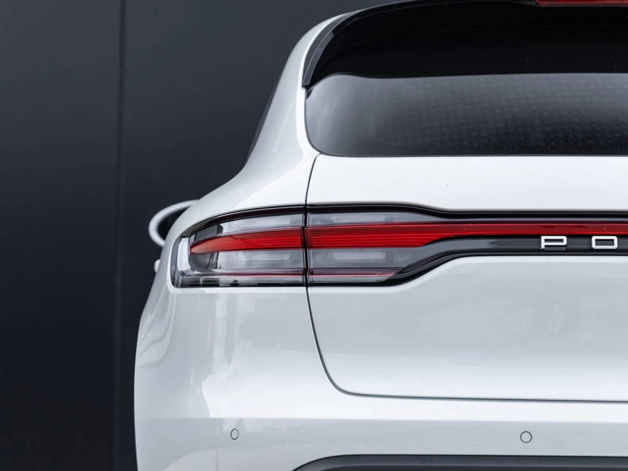 2026 Porsche Macan AWD