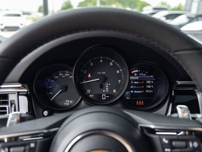 2026 Porsche Macan AWD