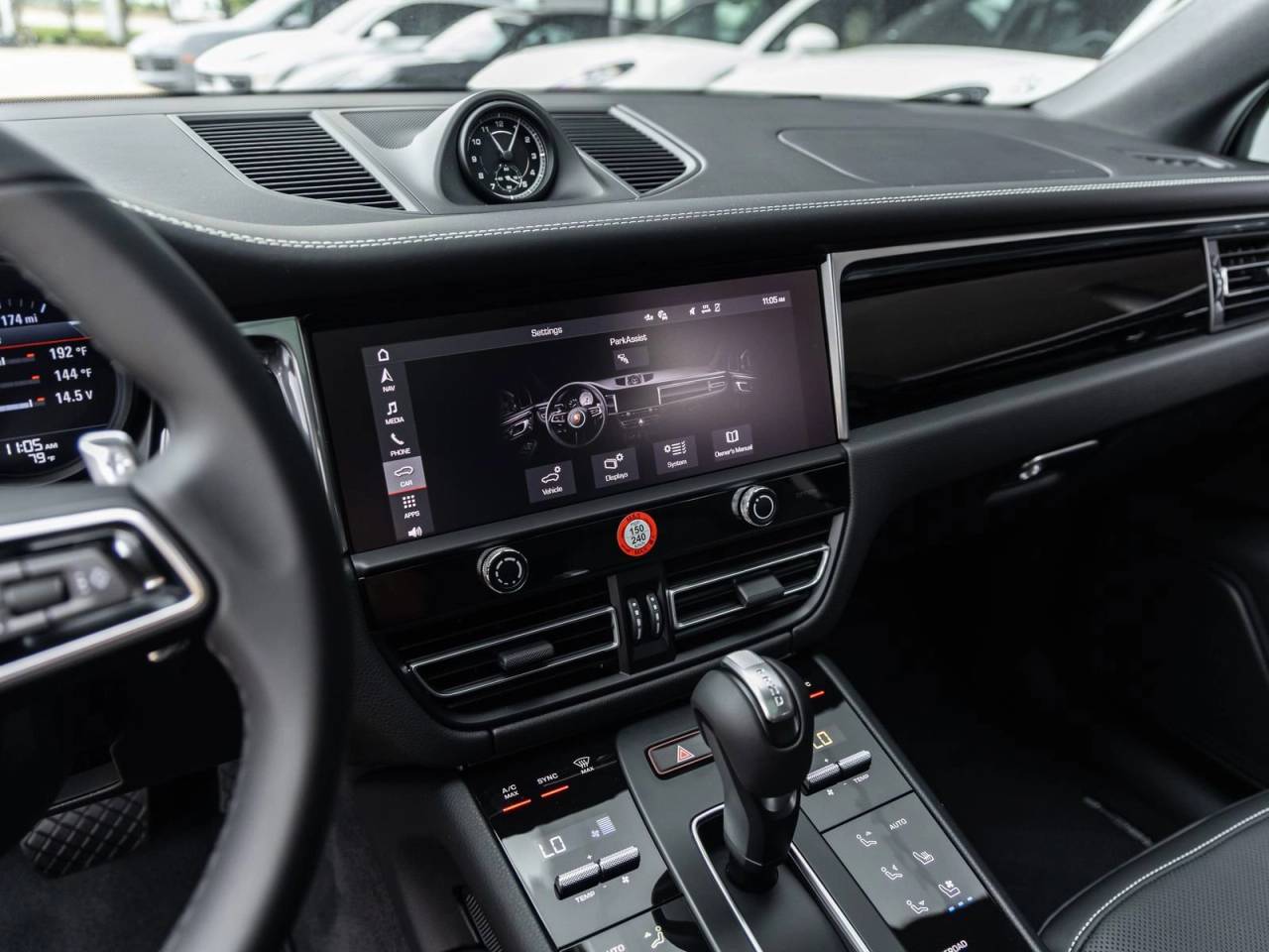 2026 Porsche Macan AWD