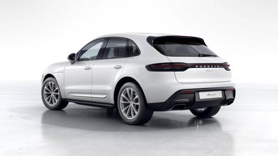 2026 Porsche Macan AWD