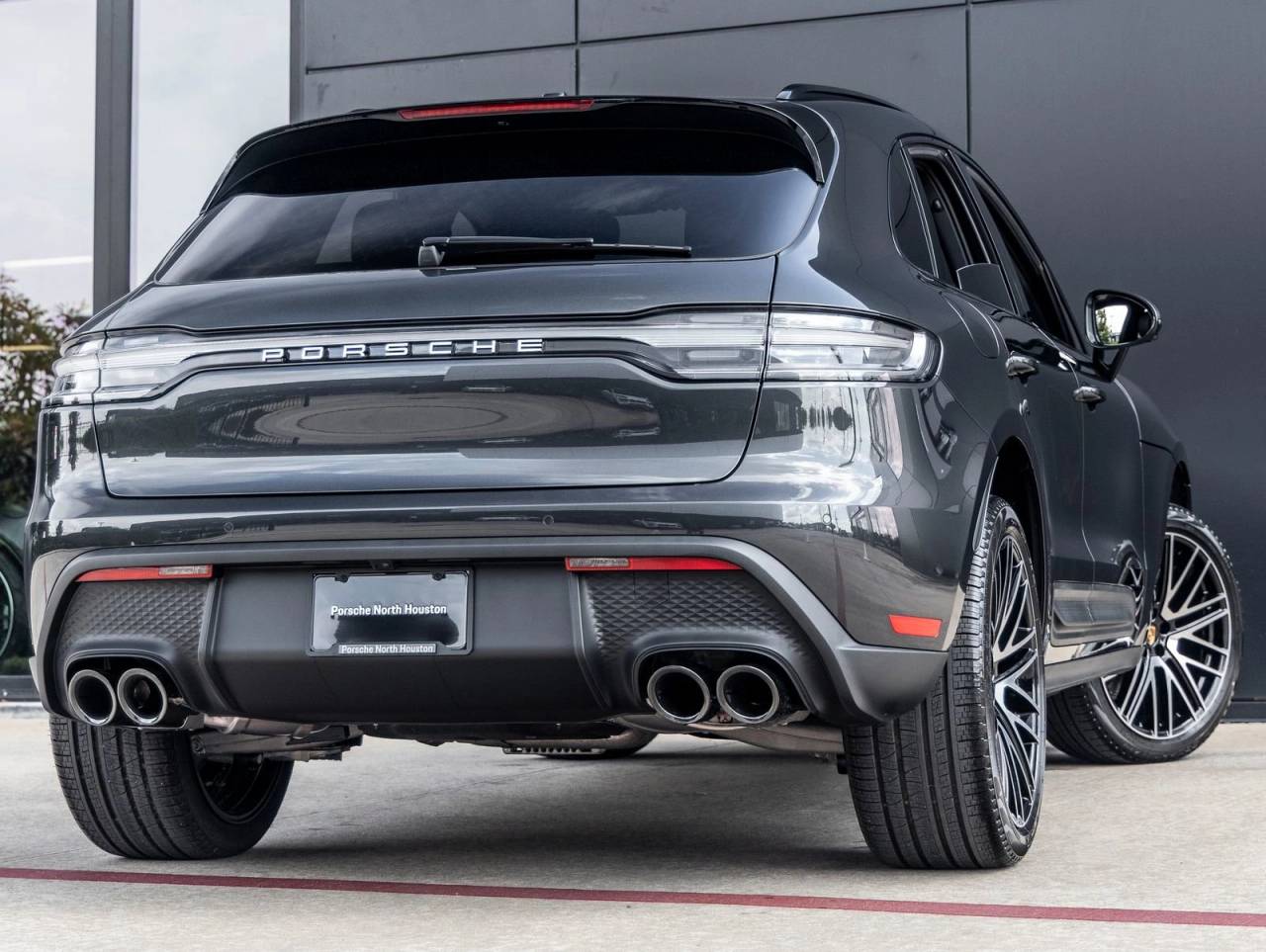 2026 Porsche Macan AWD