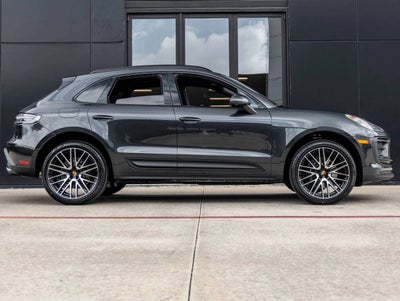 2026 Porsche Macan AWD