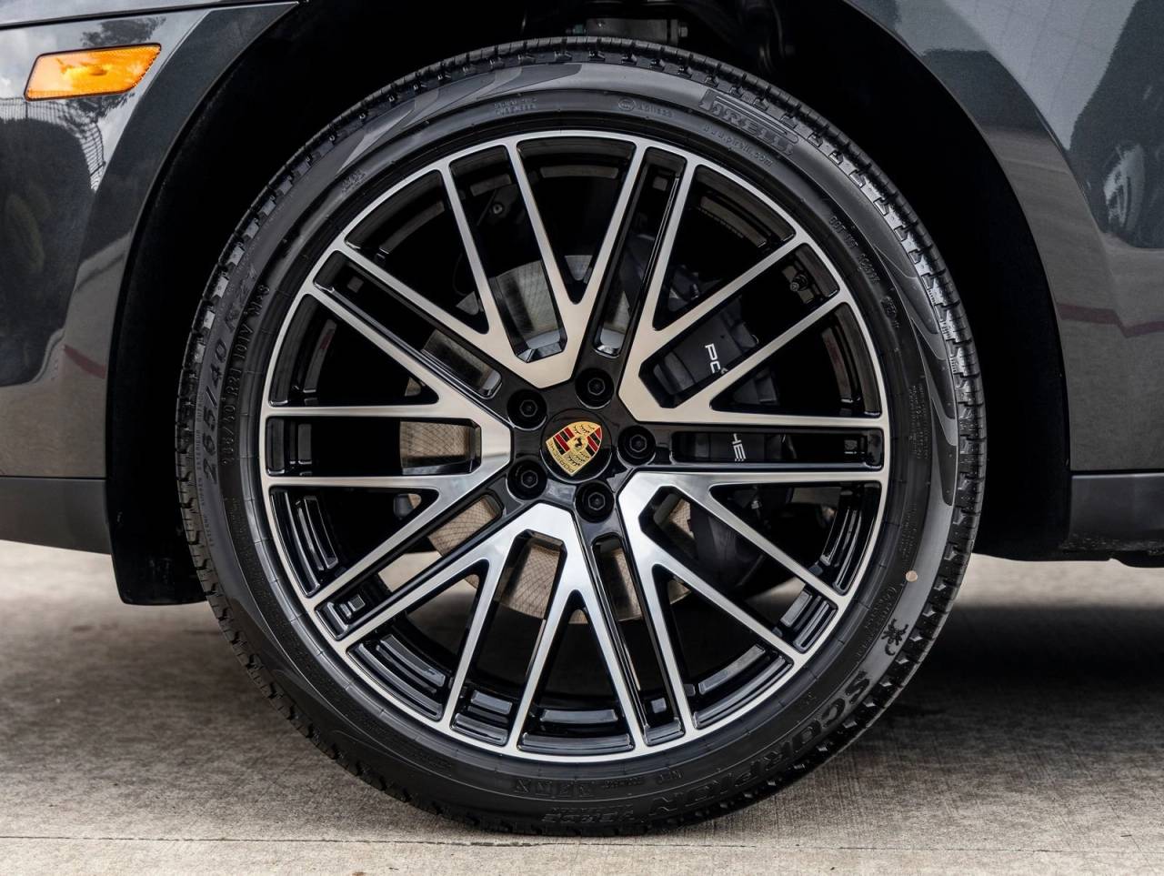2026 Porsche Macan AWD