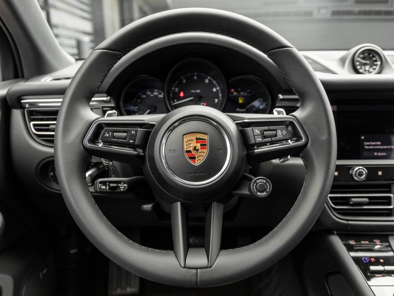 2026 Porsche Macan AWD