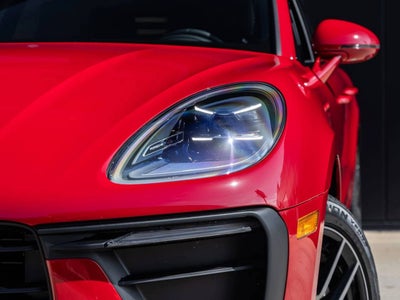 2026 Porsche Macan AWD