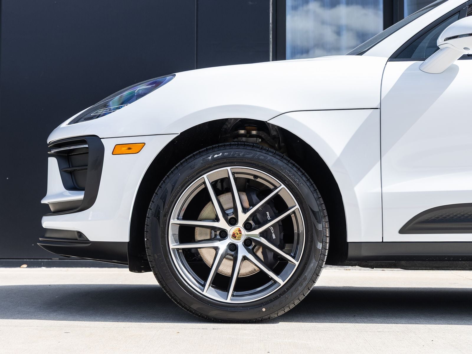 2026 Porsche Macan AWD