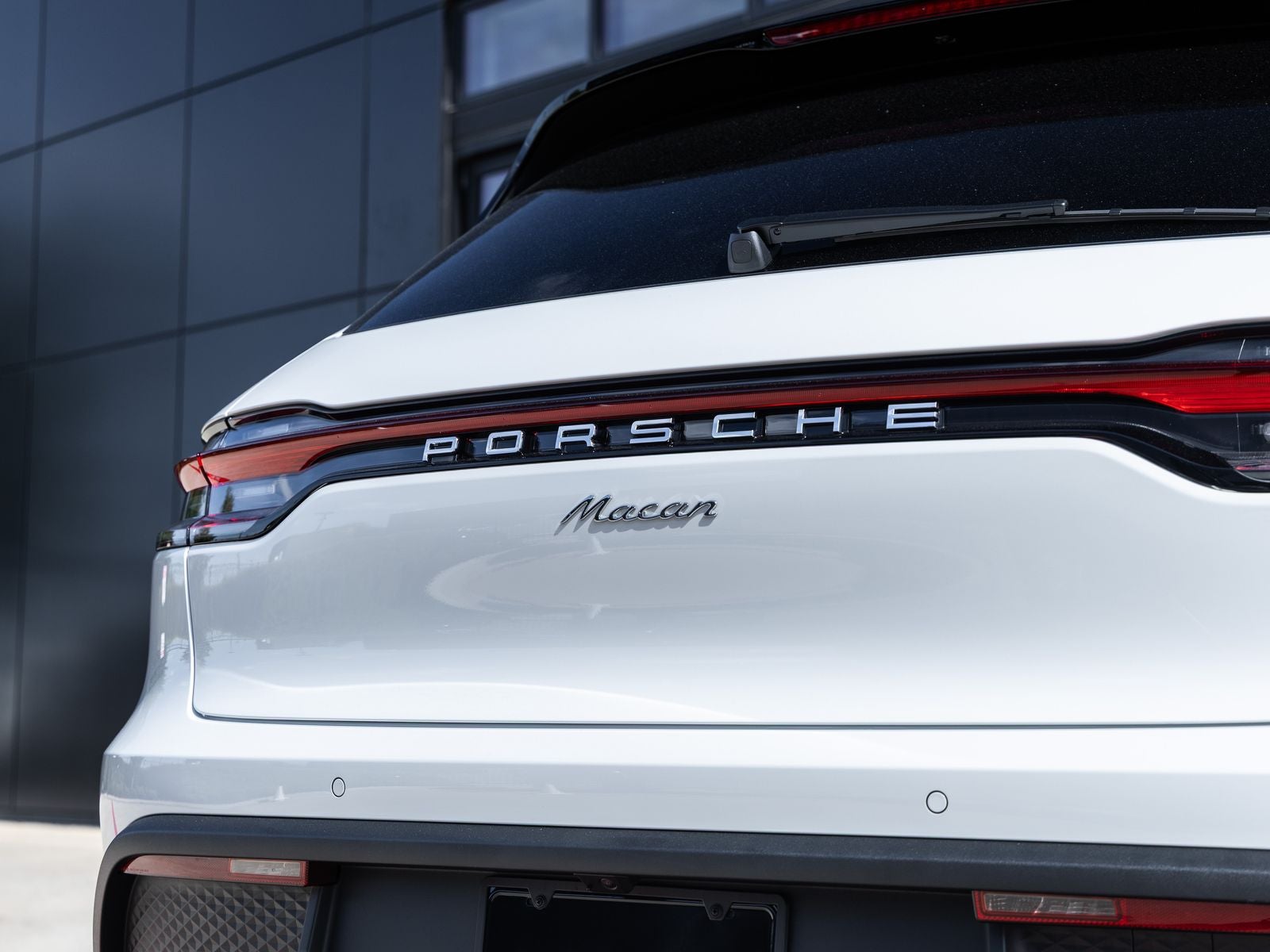 2026 Porsche Macan AWD