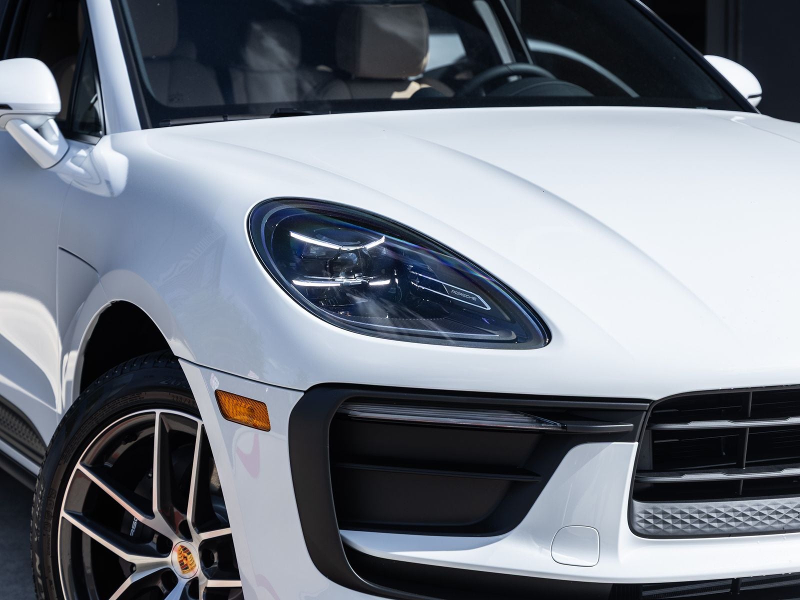 2026 Porsche Macan AWD