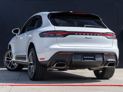 2026 Porsche Macan AWD