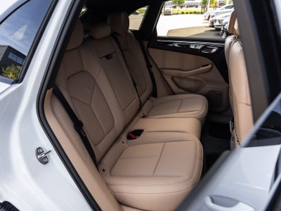 2026 Porsche Macan AWD