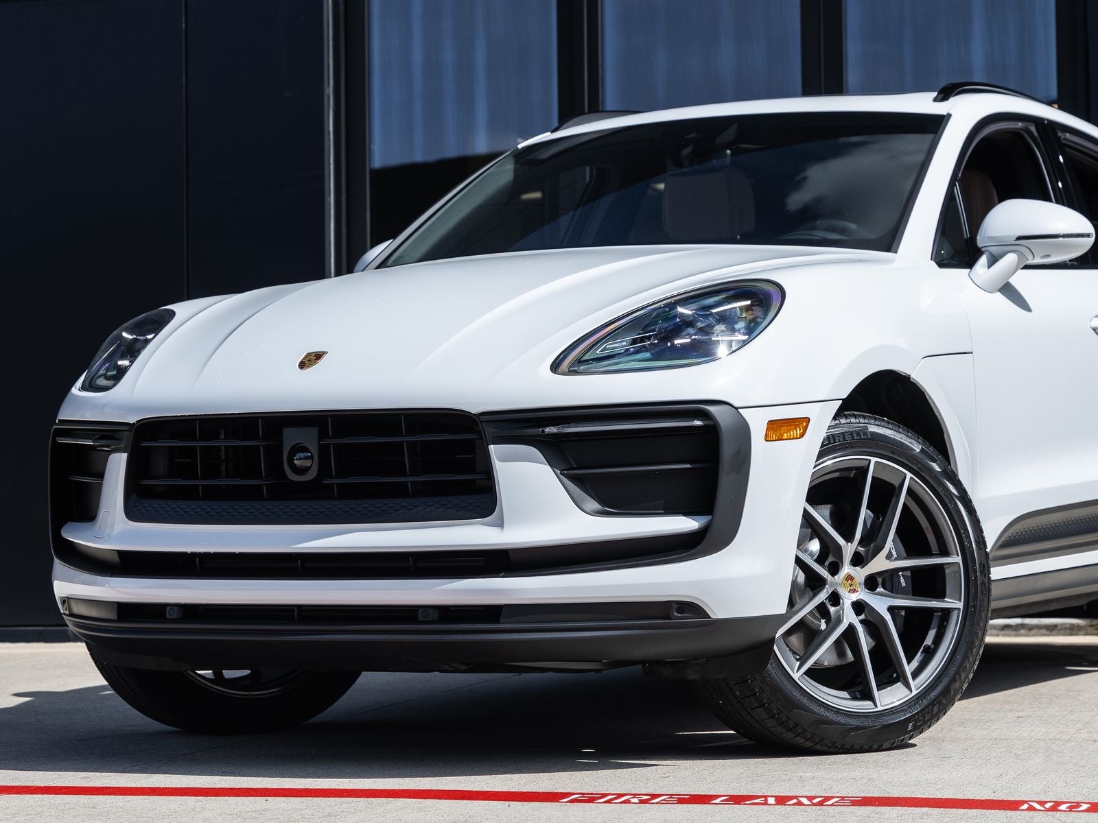 2026 Porsche Macan AWD