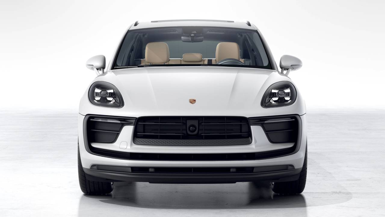 2026 Porsche Macan AWD