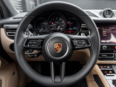 2026 Porsche Macan AWD