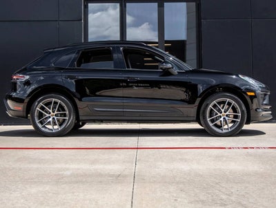 2026 Porsche Macan AWD