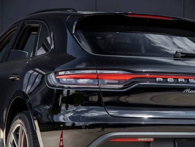 2026 Porsche Macan AWD