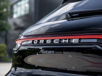 2026 Porsche Macan AWD