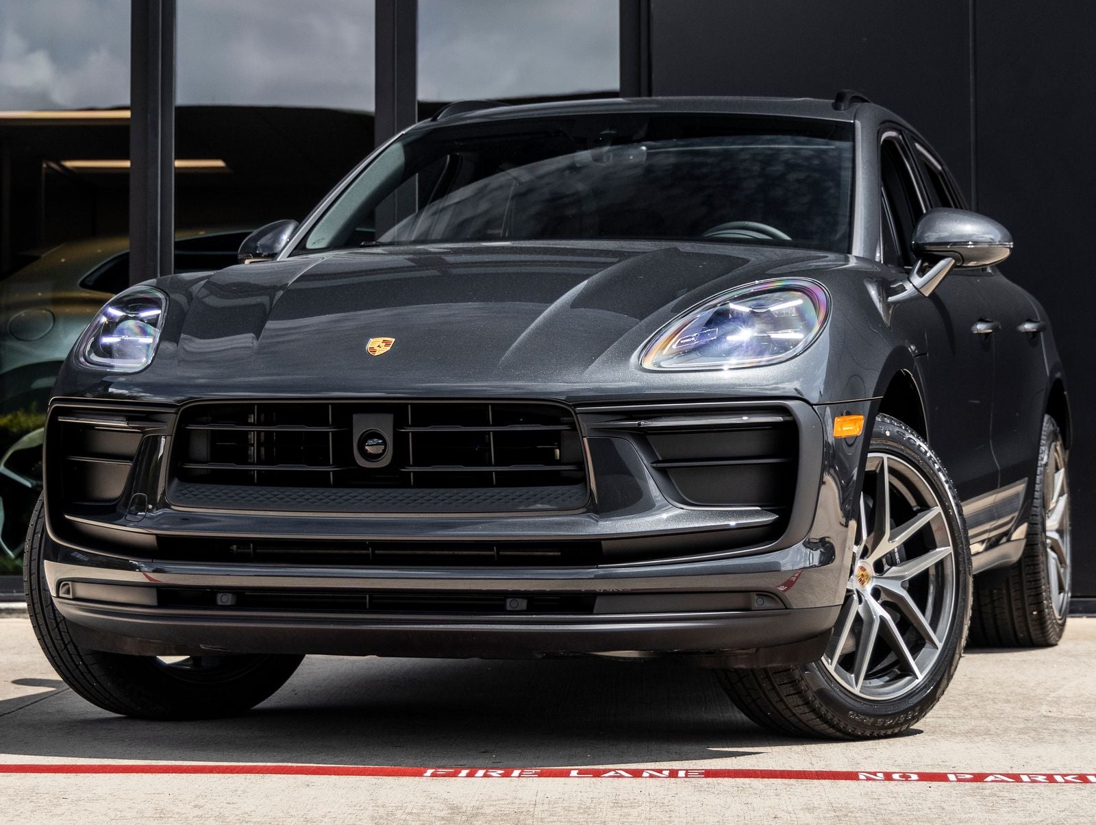 2026 Porsche Macan Base