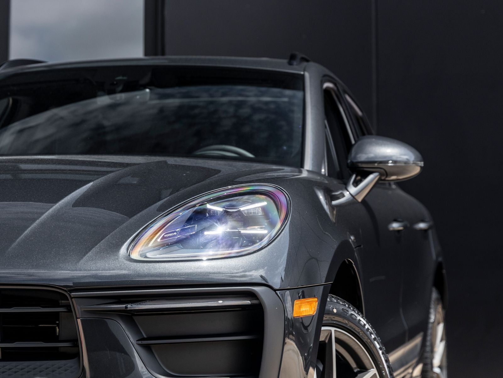 2026 Porsche Macan Base