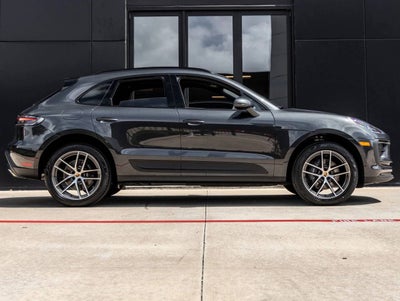 2026 Porsche Macan Base
