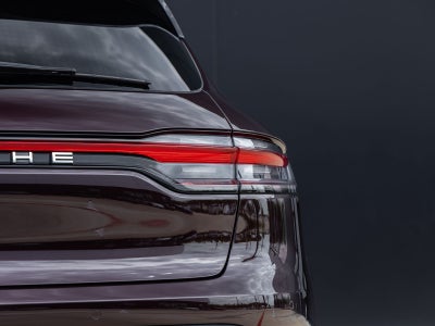 2026 Porsche Macan Macan