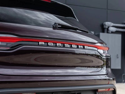 2026 Porsche Macan Macan