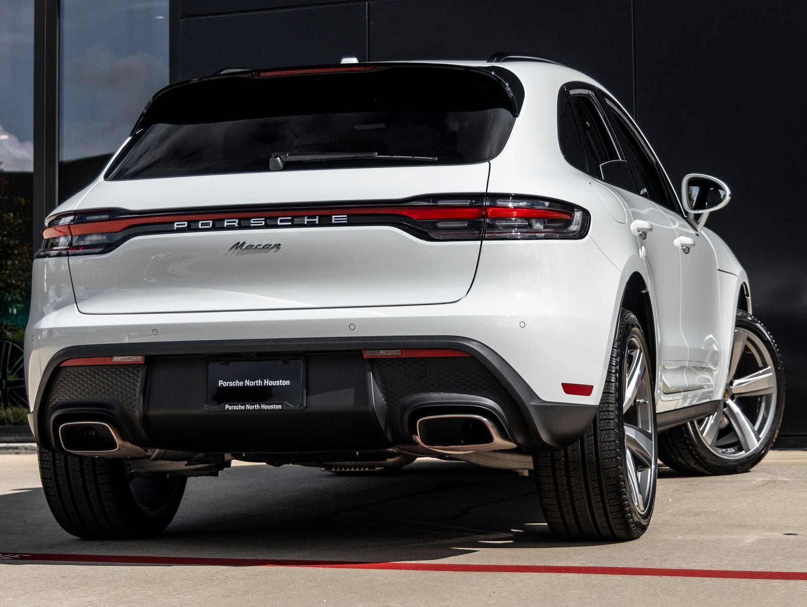 2026 Porsche Macan Macan
