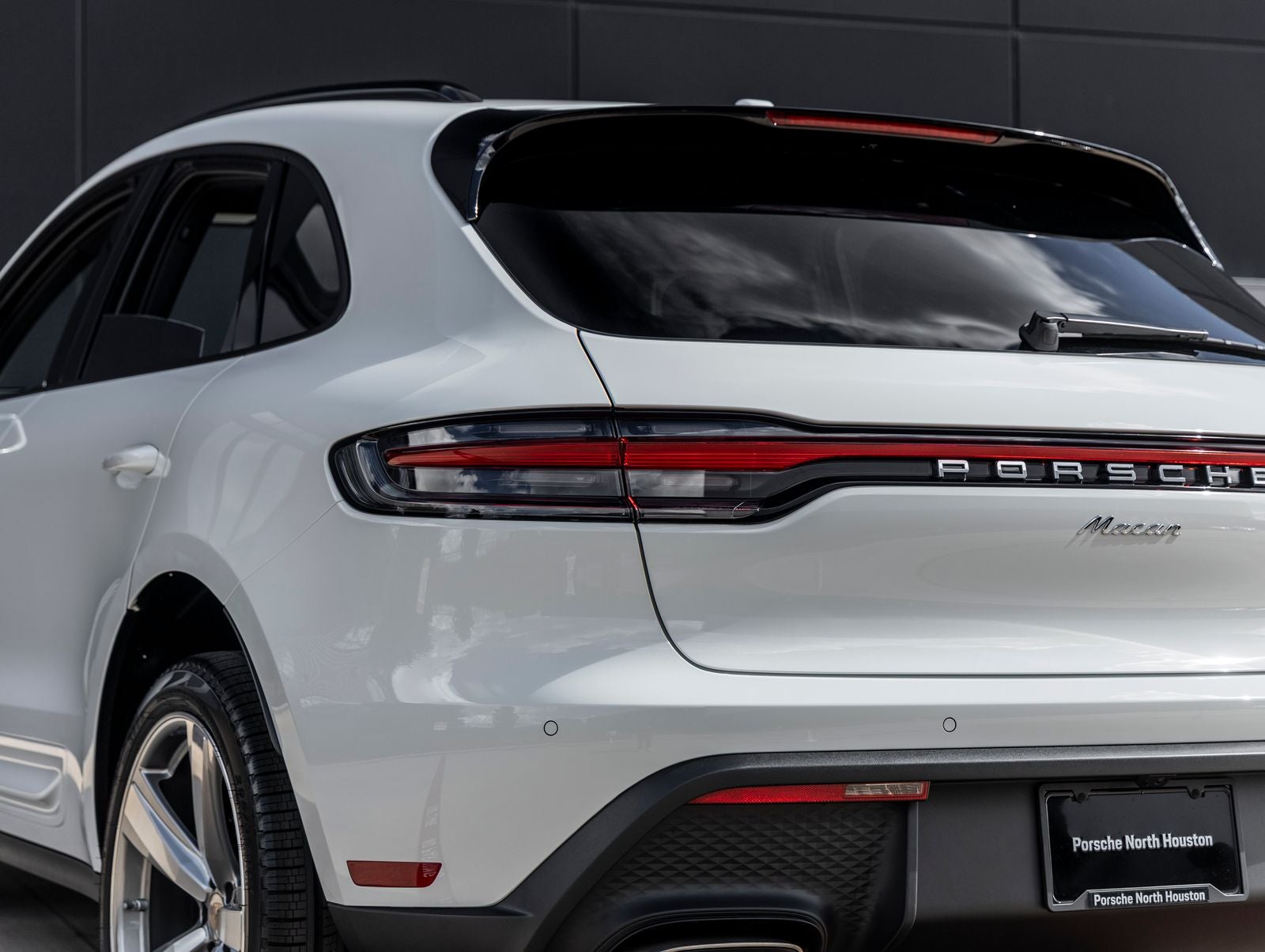 2026 Porsche Macan Macan