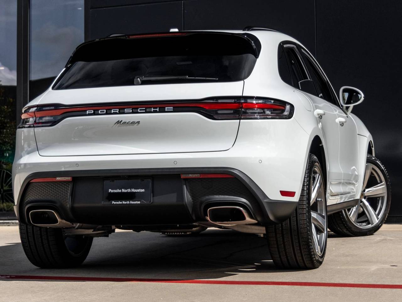 2026 Porsche Macan Macan