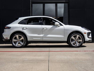 2026 Porsche Macan Macan