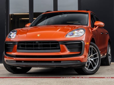 2022 Porsche Macan Macan