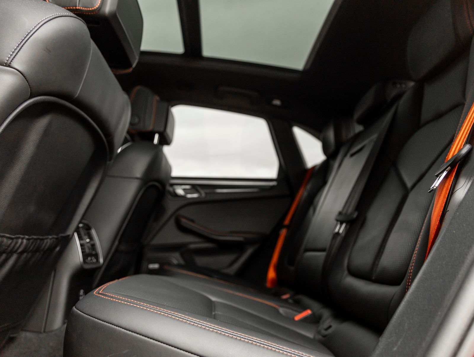 2022 Porsche Macan Macan