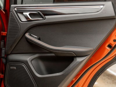 2022 Porsche Macan Macan