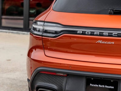 2022 Porsche Macan Macan