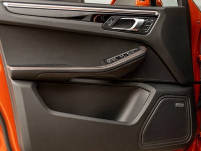 2022 Porsche Macan Macan