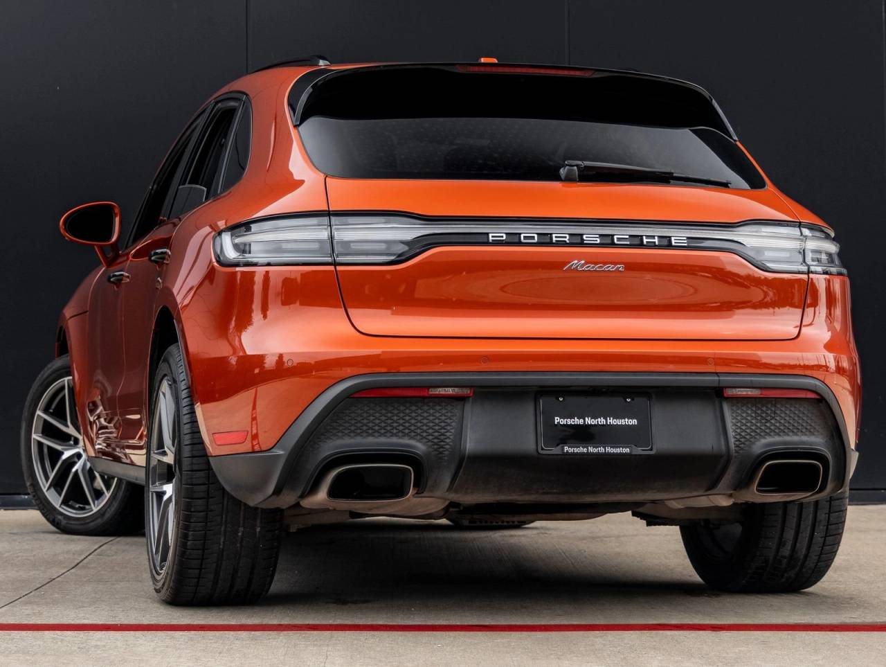2022 Porsche Macan Macan