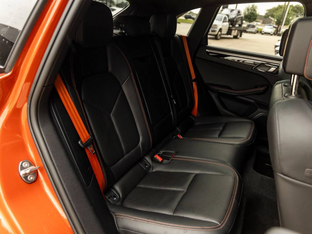 2022 Porsche Macan Macan